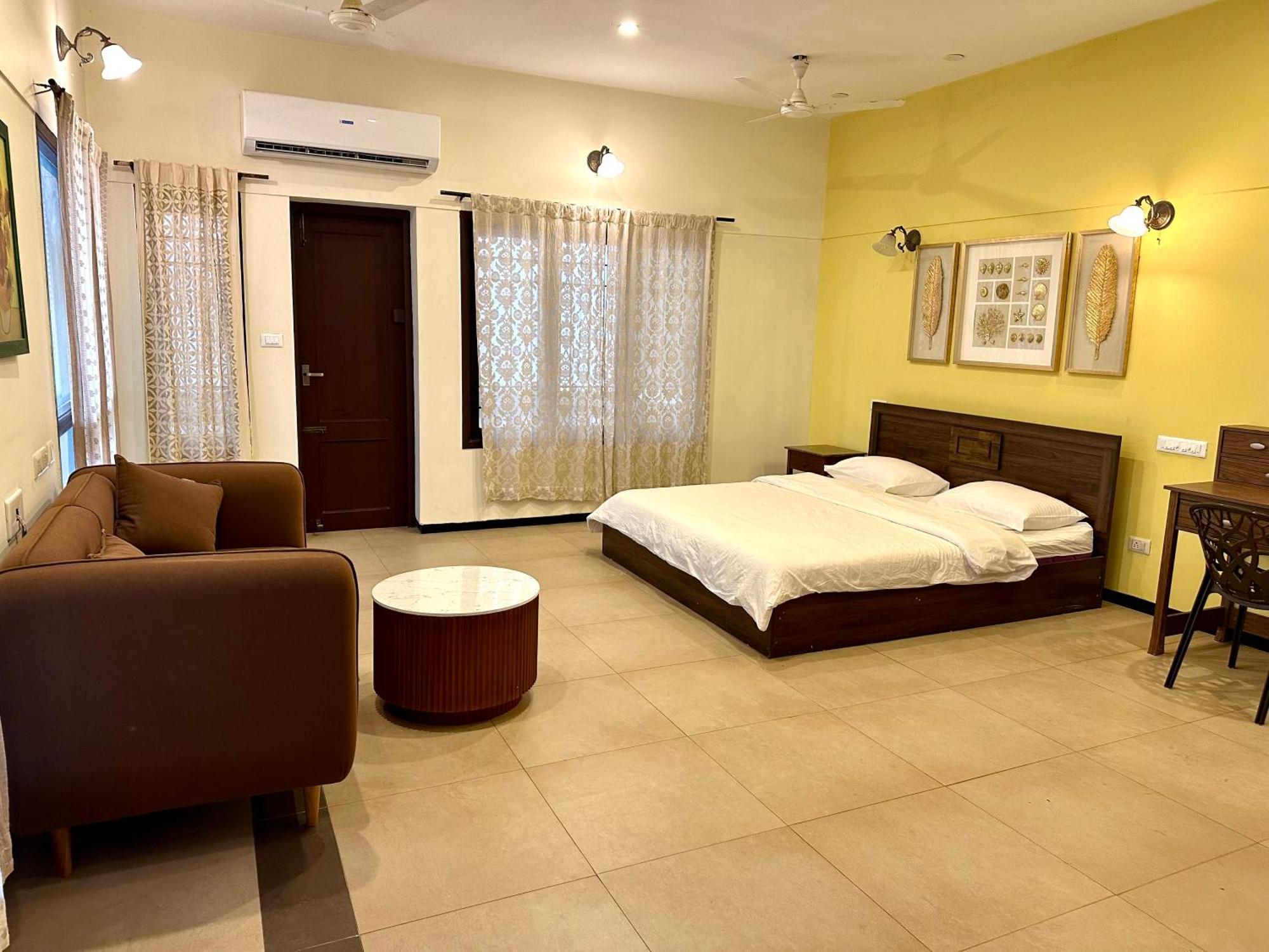Costa Verde Luxury Seafront Villa Ченай Екстериор снимка